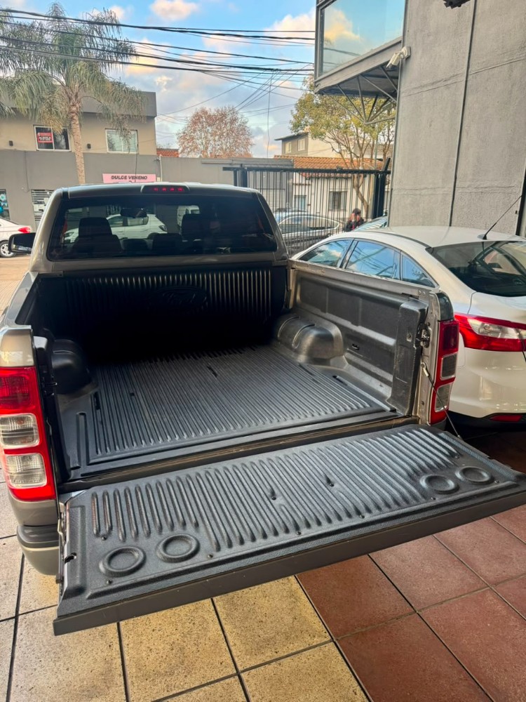 Ford Ranger XLS — foto 7
